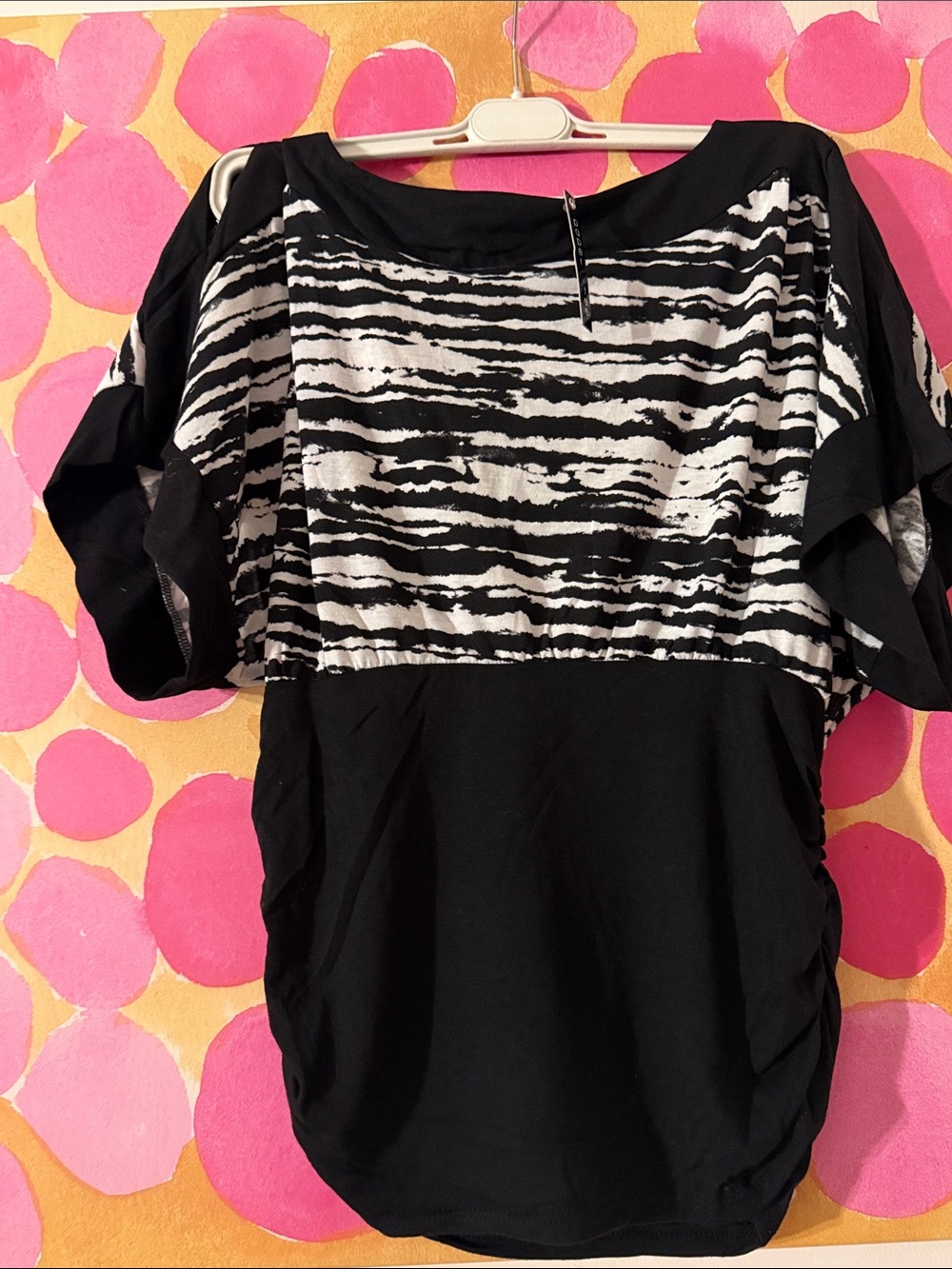 ♥️NWT Paper Tee Black & White  Top